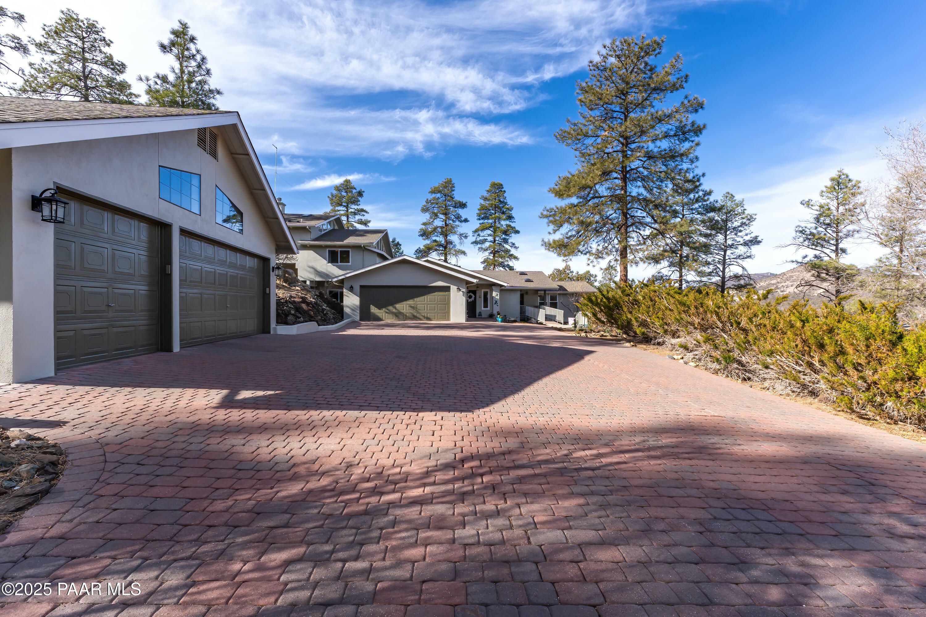Property Photo: 2405 N Williamson Valley Road AZ 86305