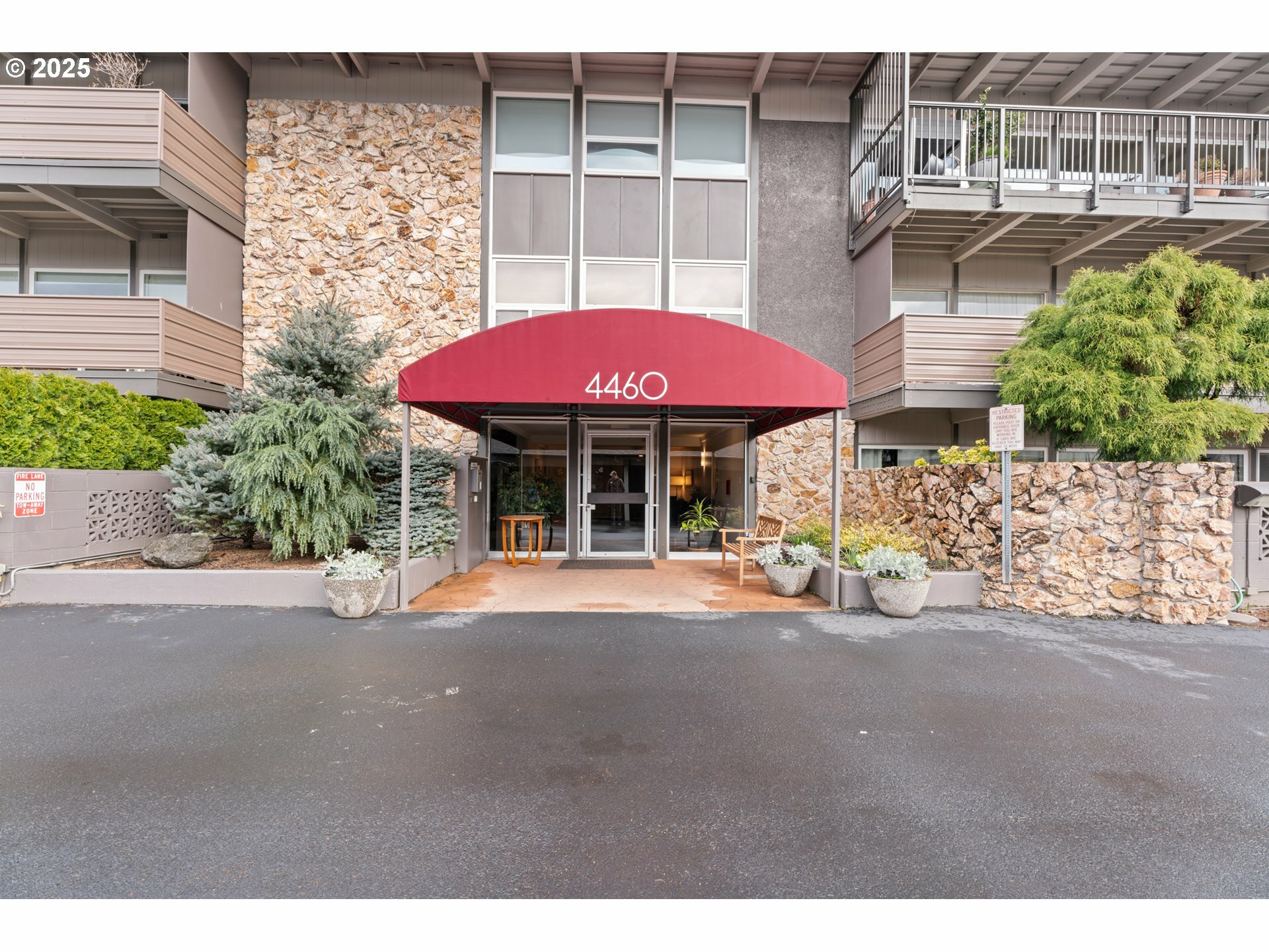 4460 SW Scholls Ferry Rd #20  Portland OR 97225 photo