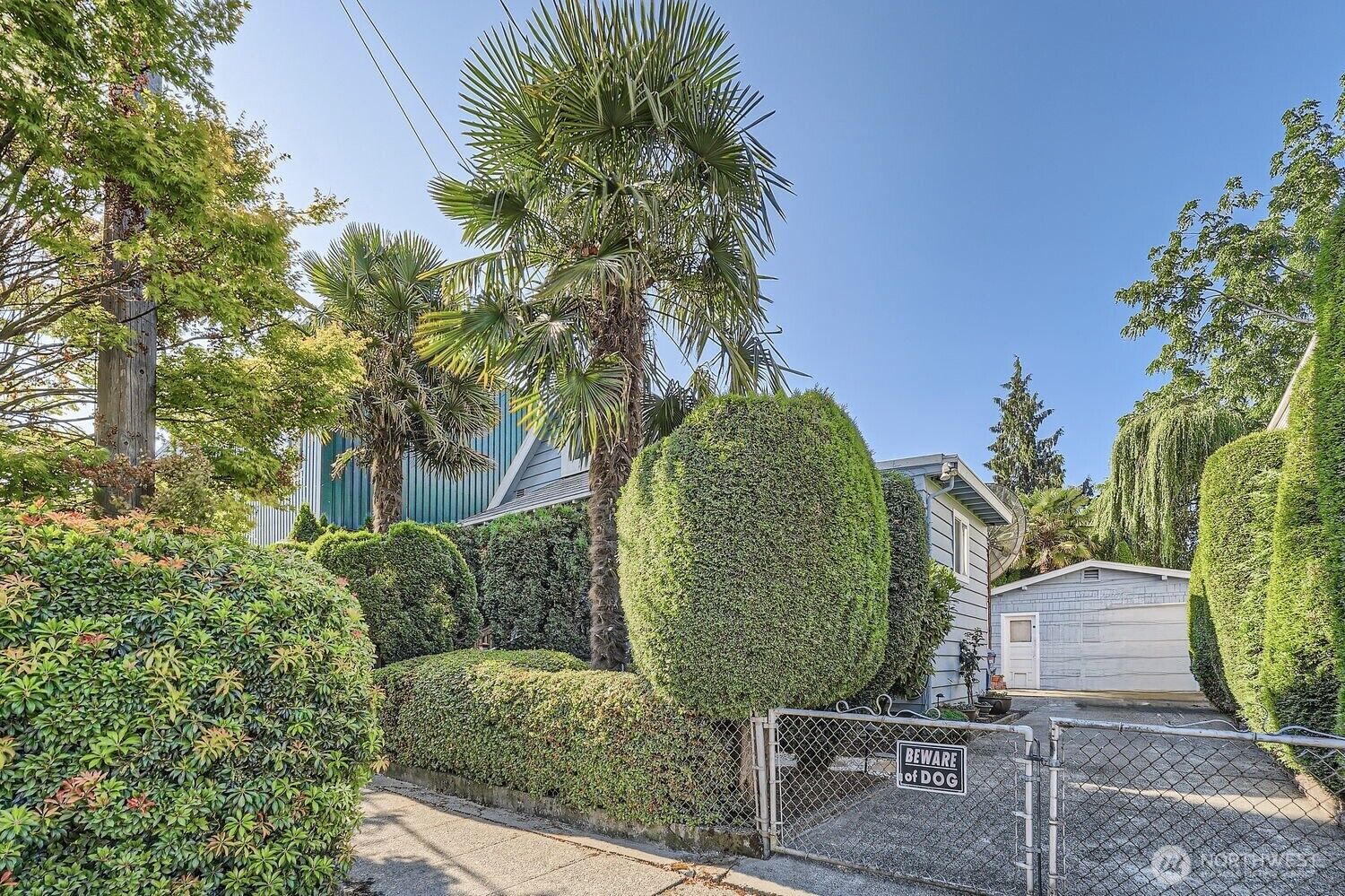 Property Photo: 749 S Elmgrove Street WA 98108