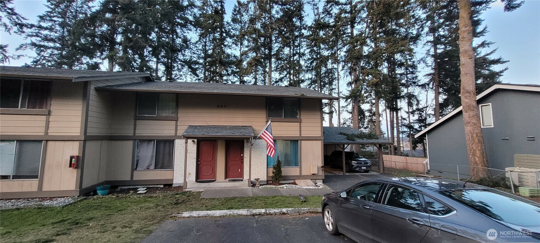 Property Photo:  800  SW Harrier Cir 6  WA 98277 