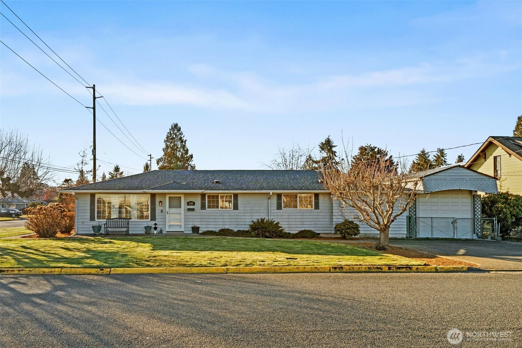 Property Photo: 820 7th Street SW WA 98371