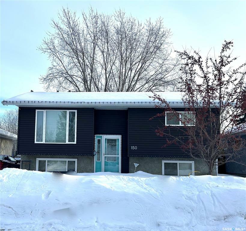 Property Photo:  150 Macdowall Crescent  SK S6V 6N3 