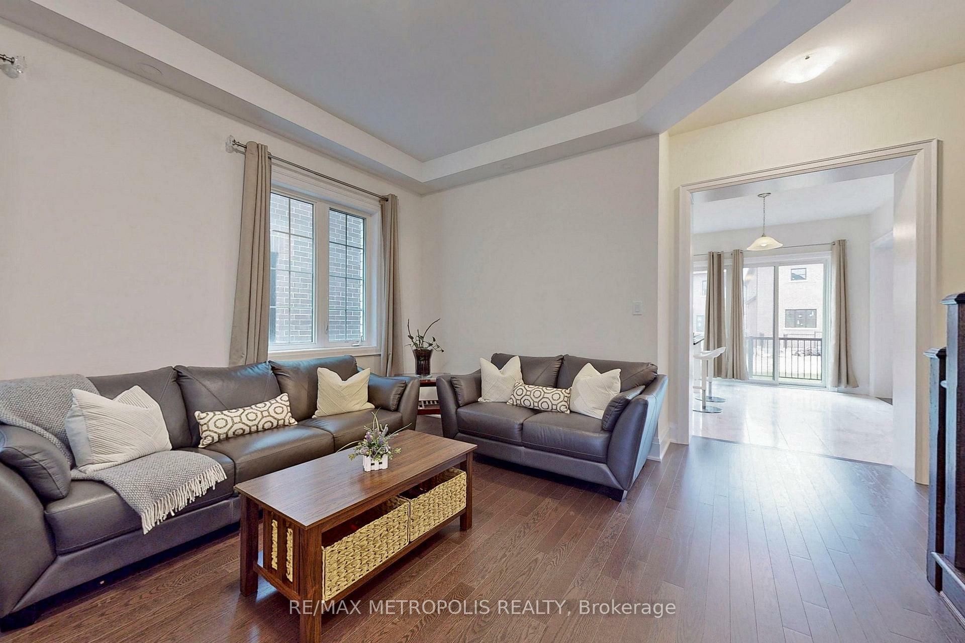 Property Photo: 100 Ballantyne Boulevard ON L3L 0E8