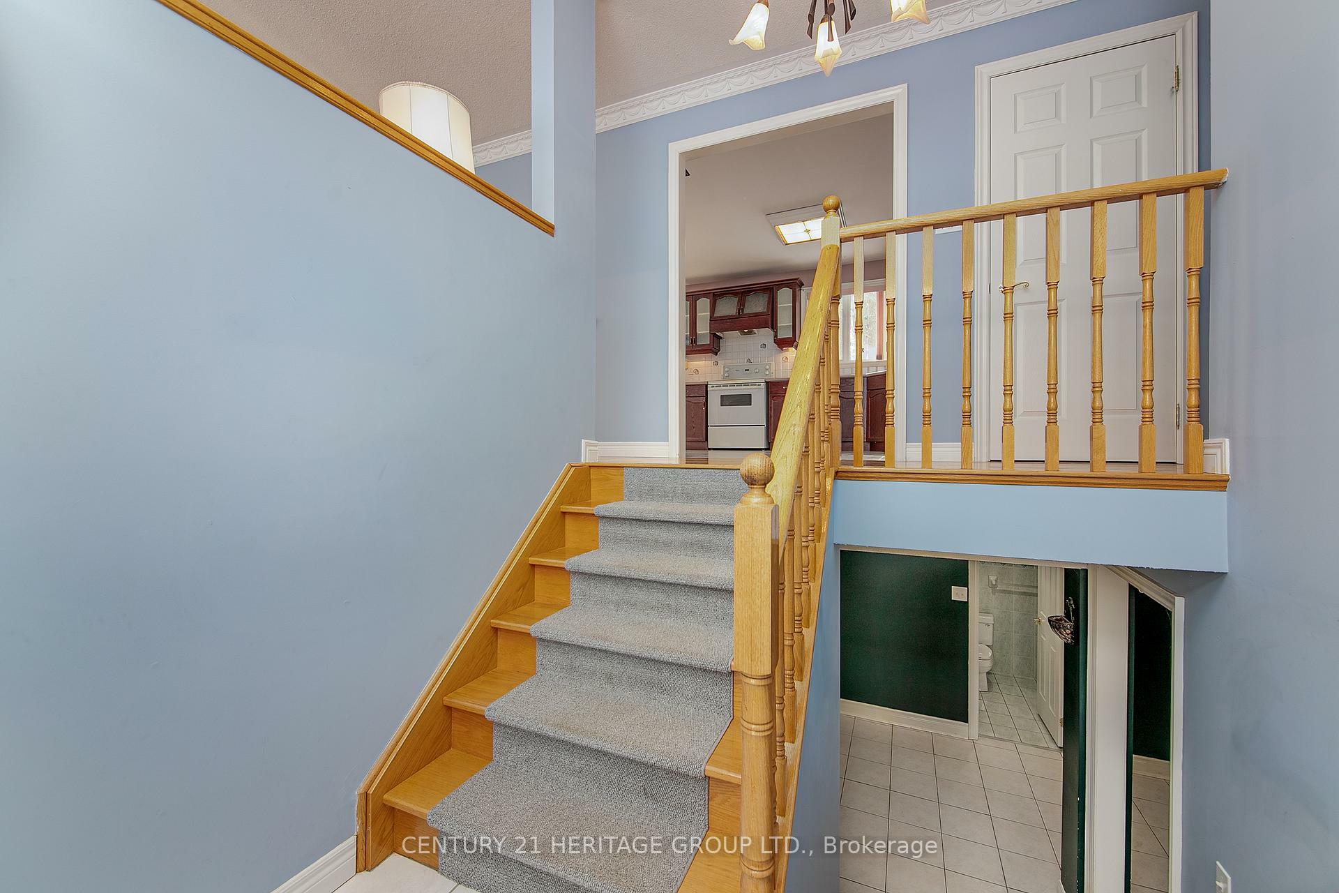 Photo de la propriété: 70 Moore Avenue ON L0M 1J0