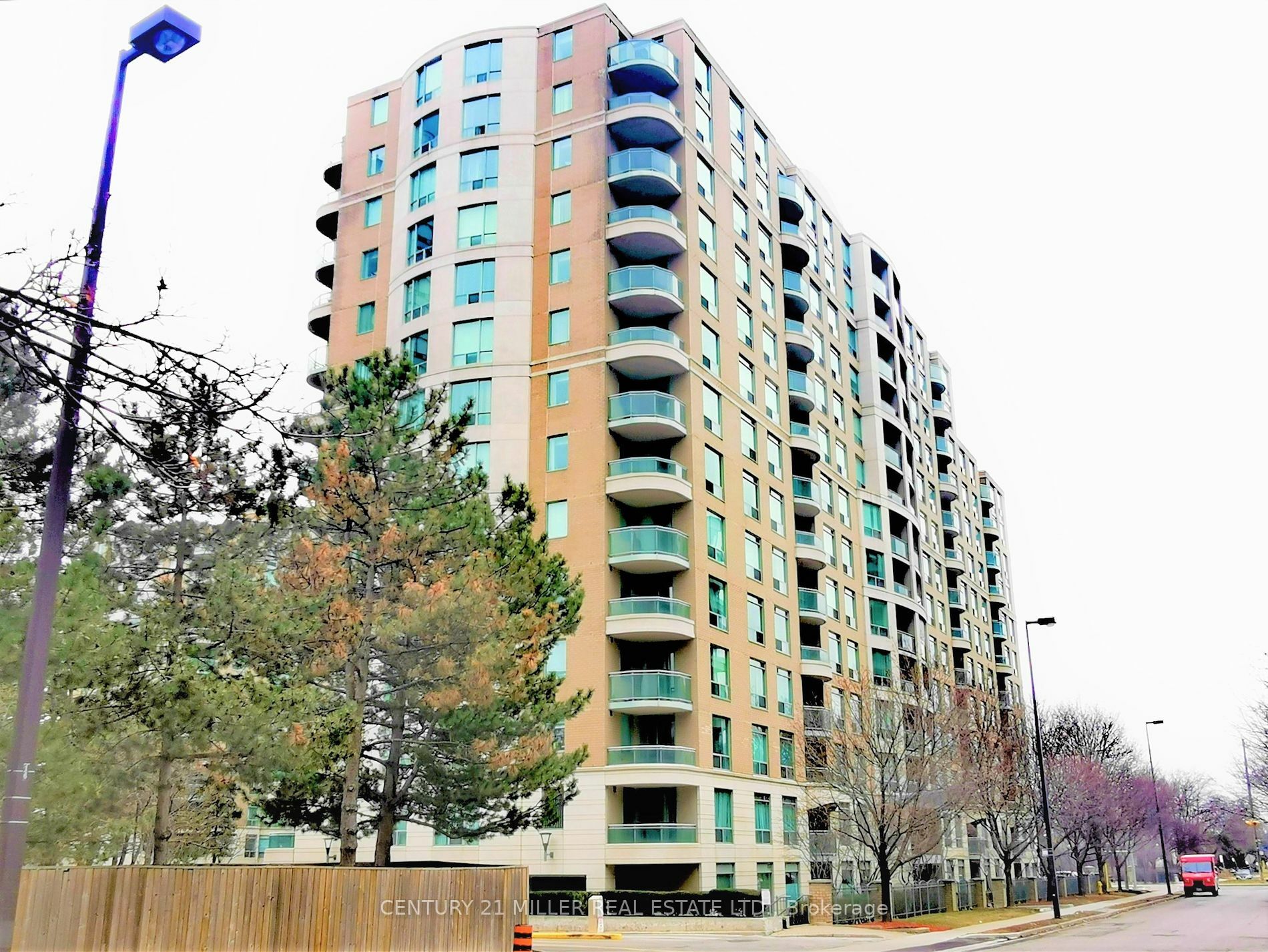 8 Pemberton Ave 402  Toronto ON M2M 4K8 photo