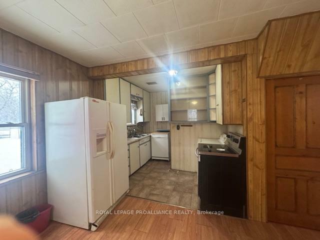 Property Photo: 31 O'Brien Street ON K0K 2M0