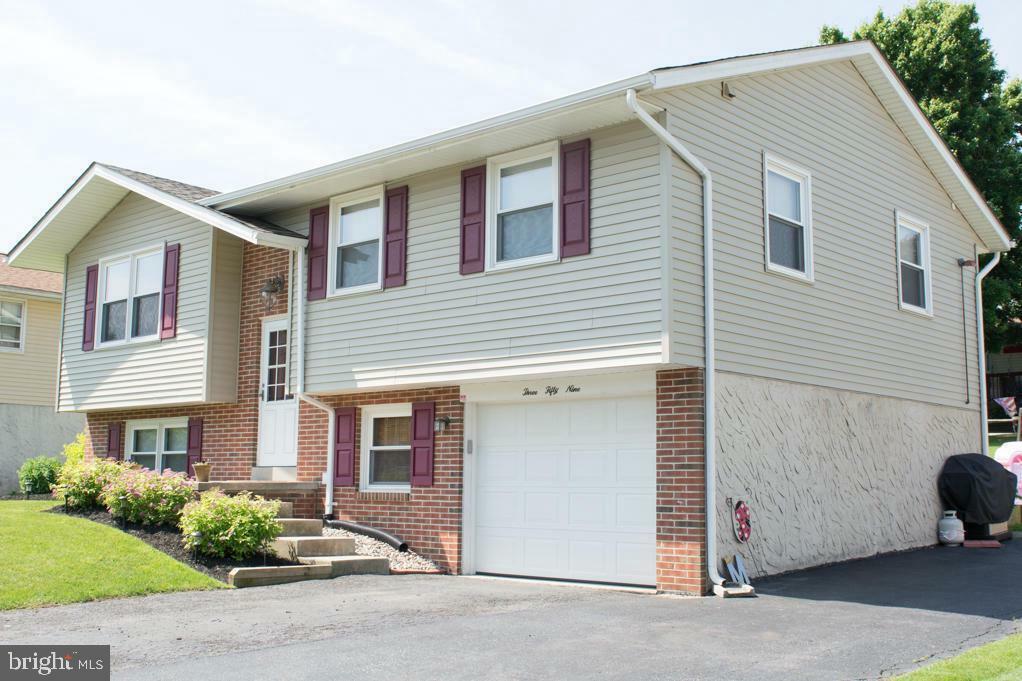 Property Photo:  359 Jeff Avenue  PA 17522 