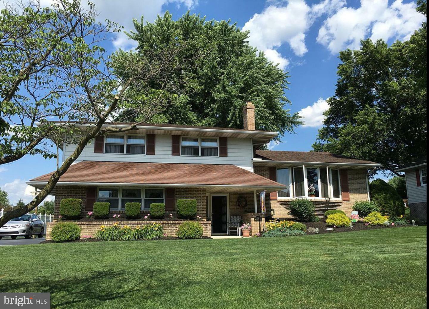 Property Photo:  209 Whittier Lane  PA 17602 