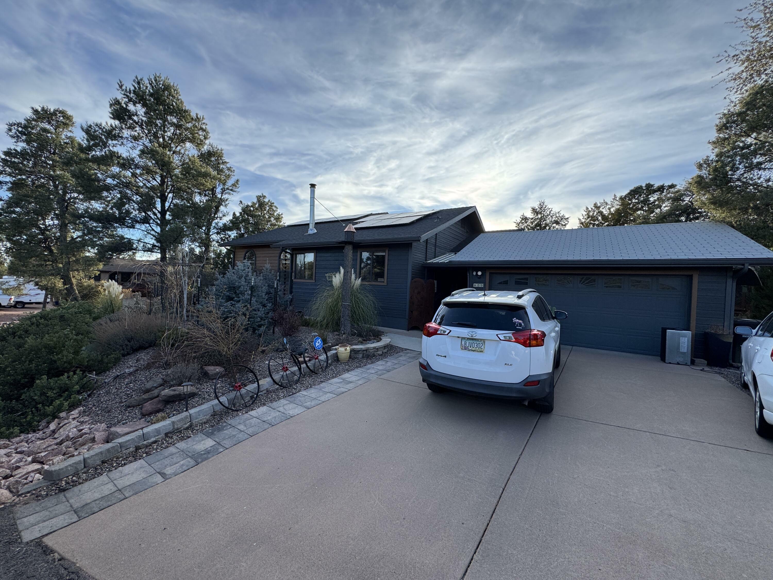 Property Photo: 600 N Hideaway Circle AZ 85541