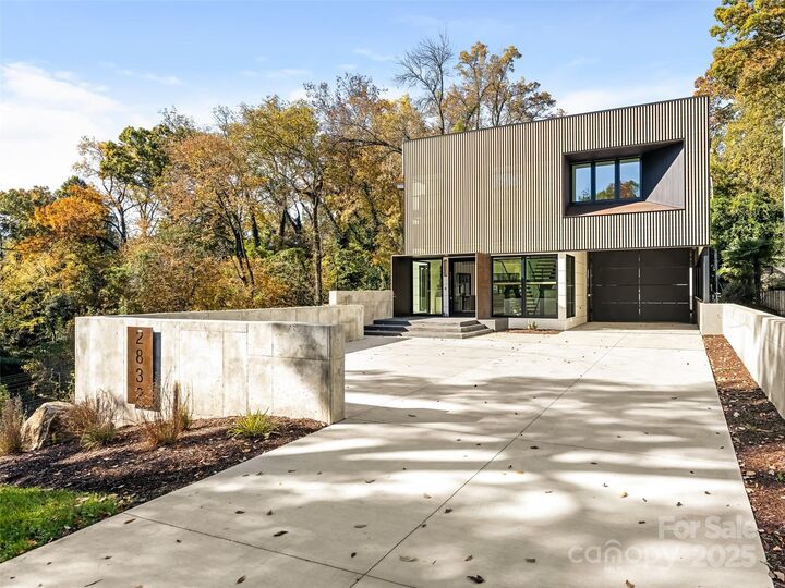 Property Photo:  2832 Arcadia Avenue  NC 28209 