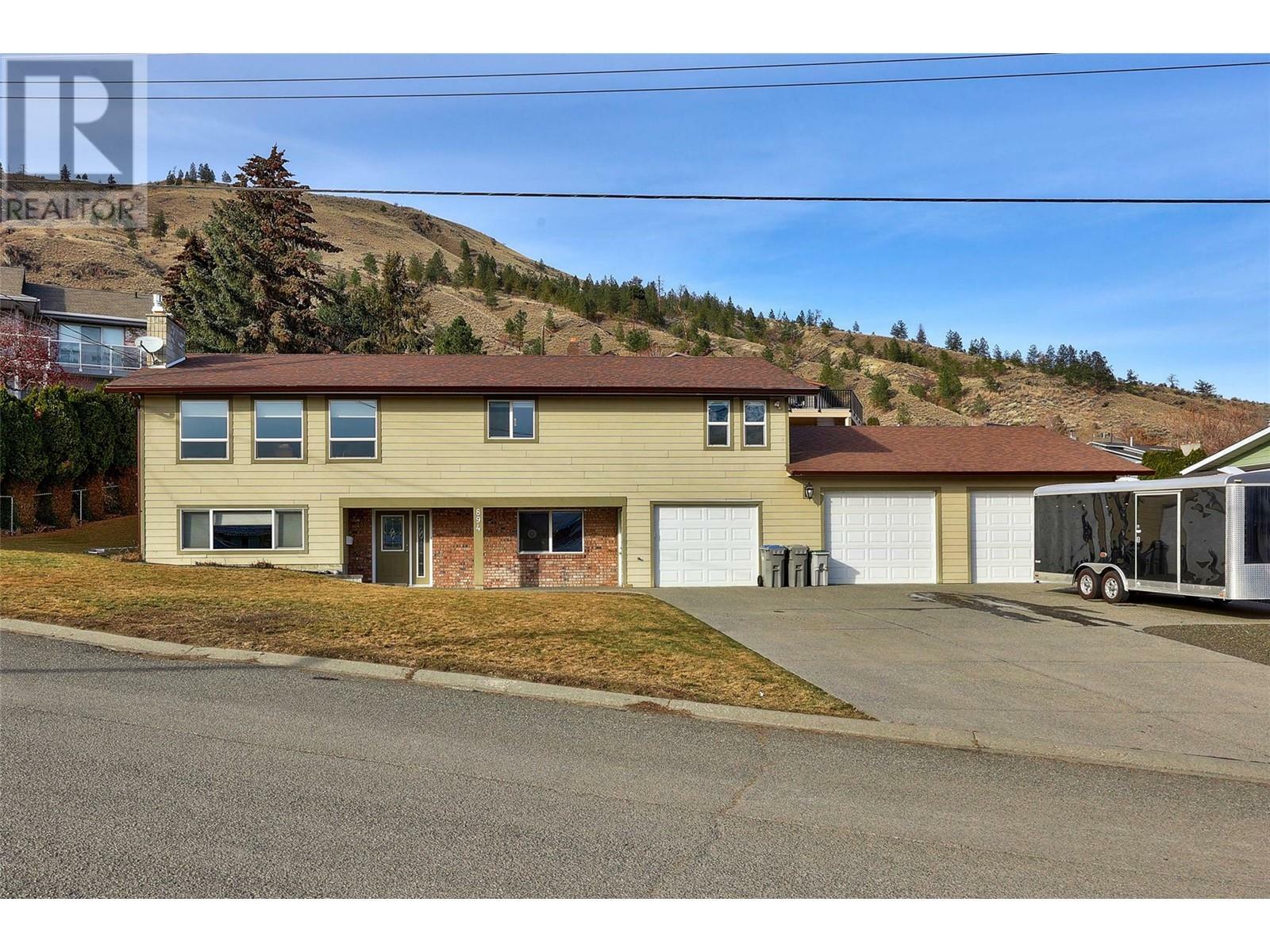 894 Pine Springs Road  Kamloops BC V2B 6R2 photo