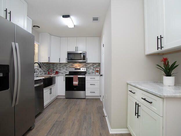 Property Photo: 2937 Sholtz Avenue FL 32539