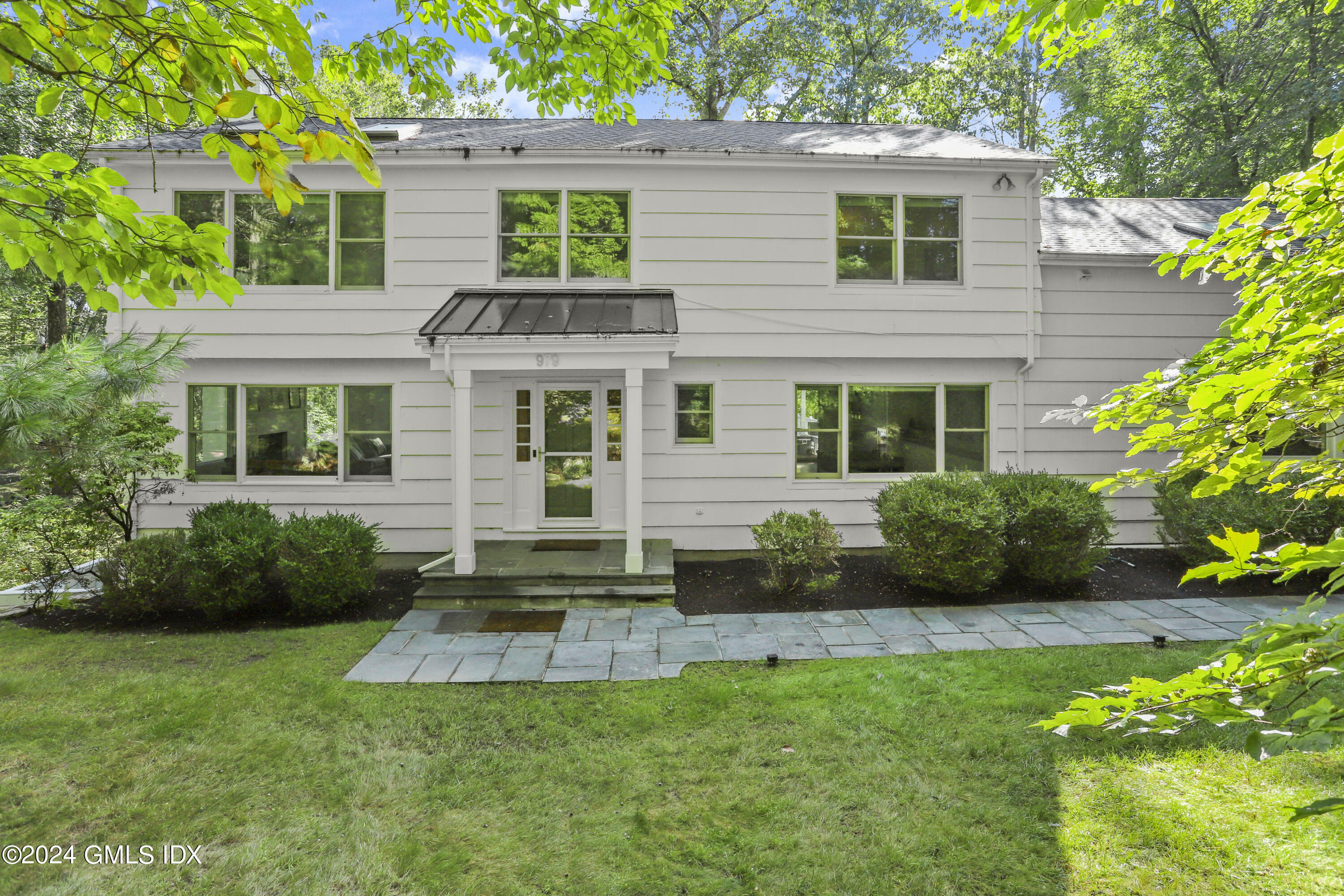 979 Lake Avenue  Greenwich CT 06831 photo