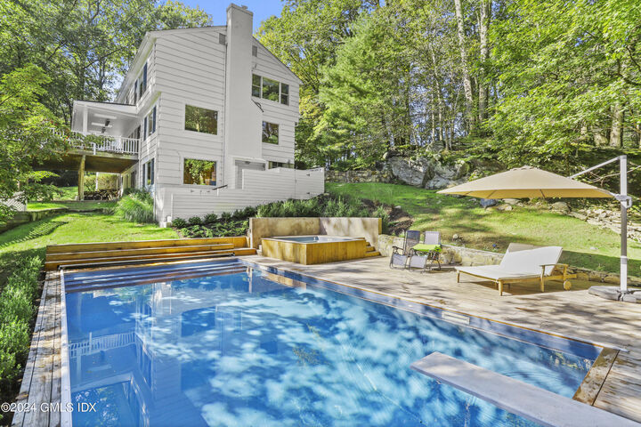 979 Lake Avenue  Greenwich CT 06831 photo