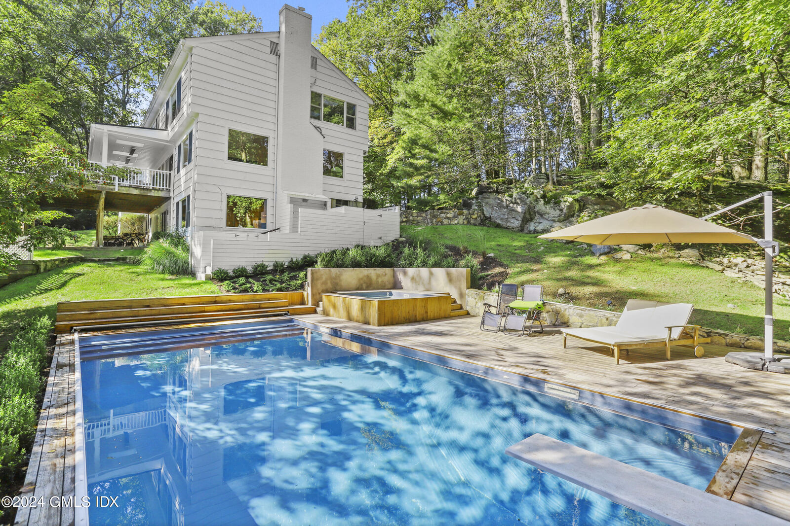 Property Photo: 979 Lake Avenue CT 06831