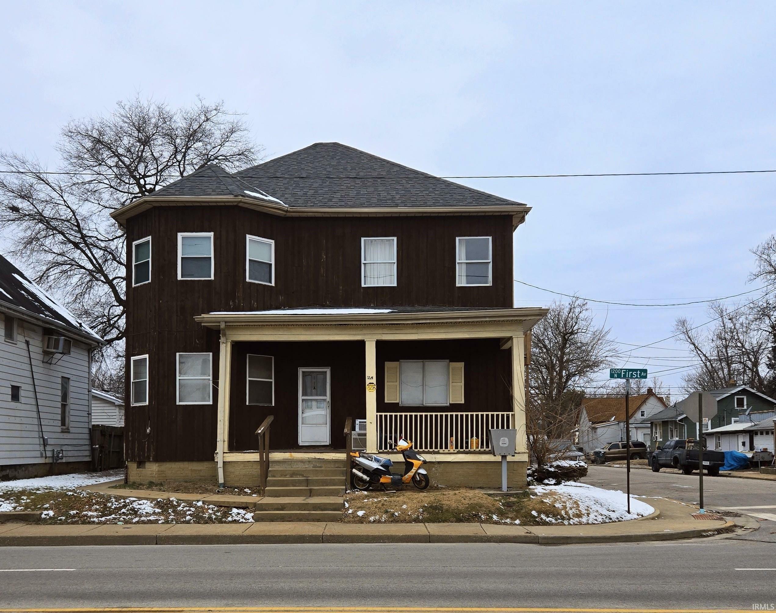 Property Photo:  1224 N First Avenue  IN 47710 