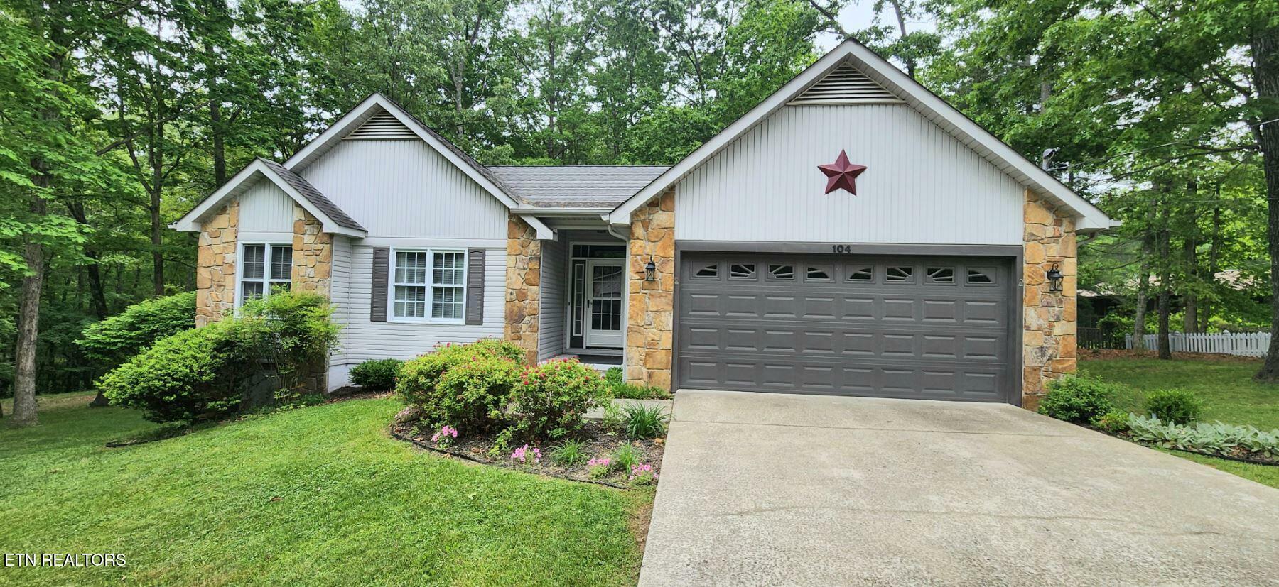 Property Photo:  104 Glenwood Drive  TN 38558 