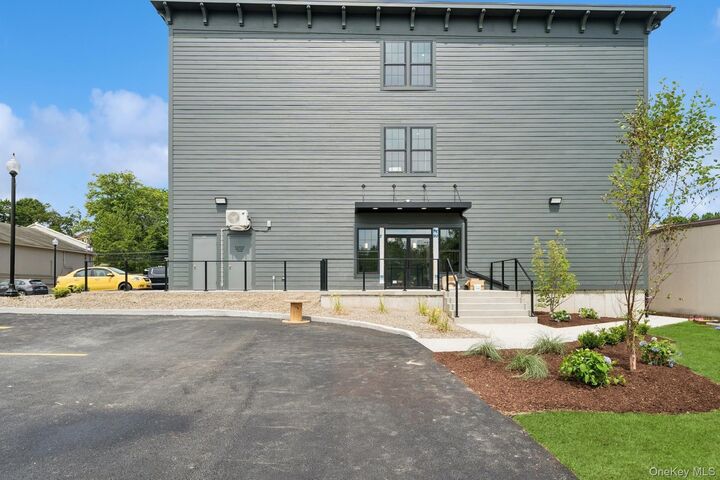 Property Photo:  153 Greenwich Avenue 205  NY 10924