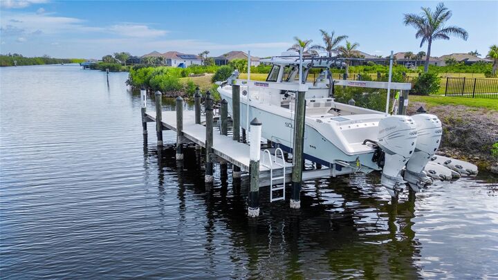 Property Photo:  14540 Gaspar Loop  FL 33981 