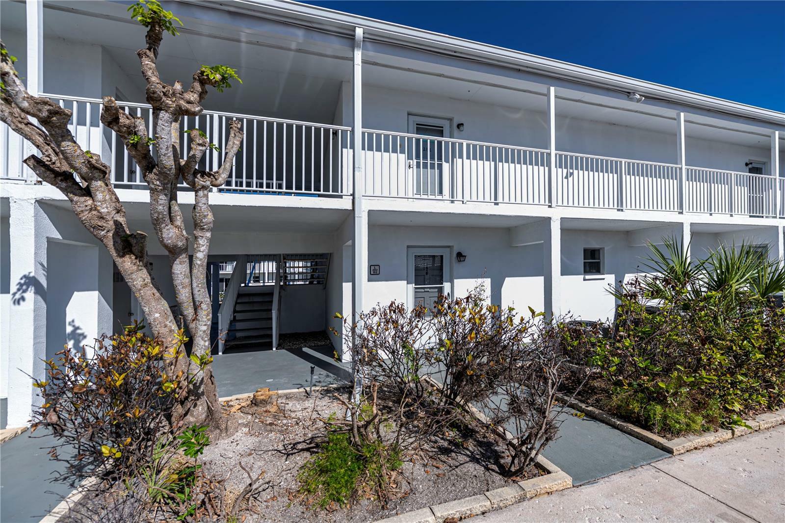 Property Photo: 902 Gibbs Road 181 FL 34285