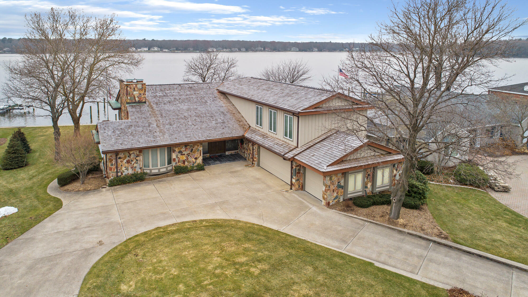 Property Photo:  861 Allen Drive  MI 49423 