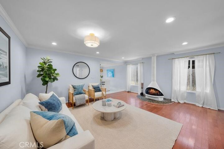 Property Photo: 1736 Speyer Lane CA 90278
