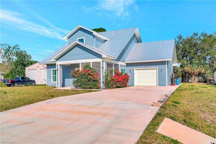 Property Photo: 6171 Astoria Ave FL 33905