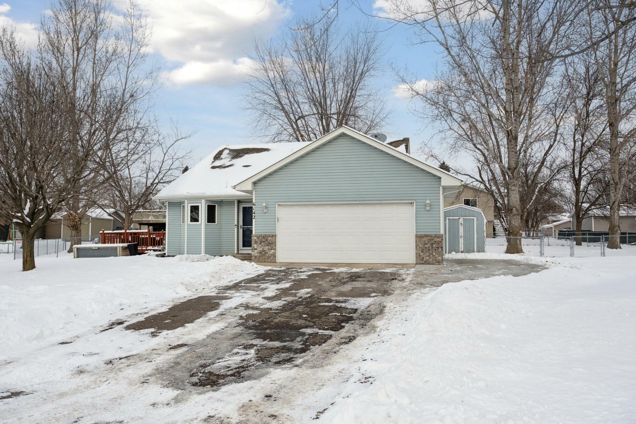 Property Photo:  6142 Kaiser Lane NE  MN 55301 