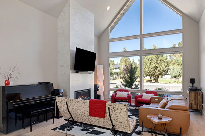 Property Photo: 191 W Clearpine Drive OR 97759