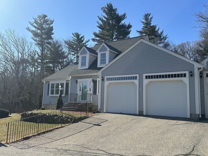 Property Photo: 21 Autumn Ln 21 MA 02050