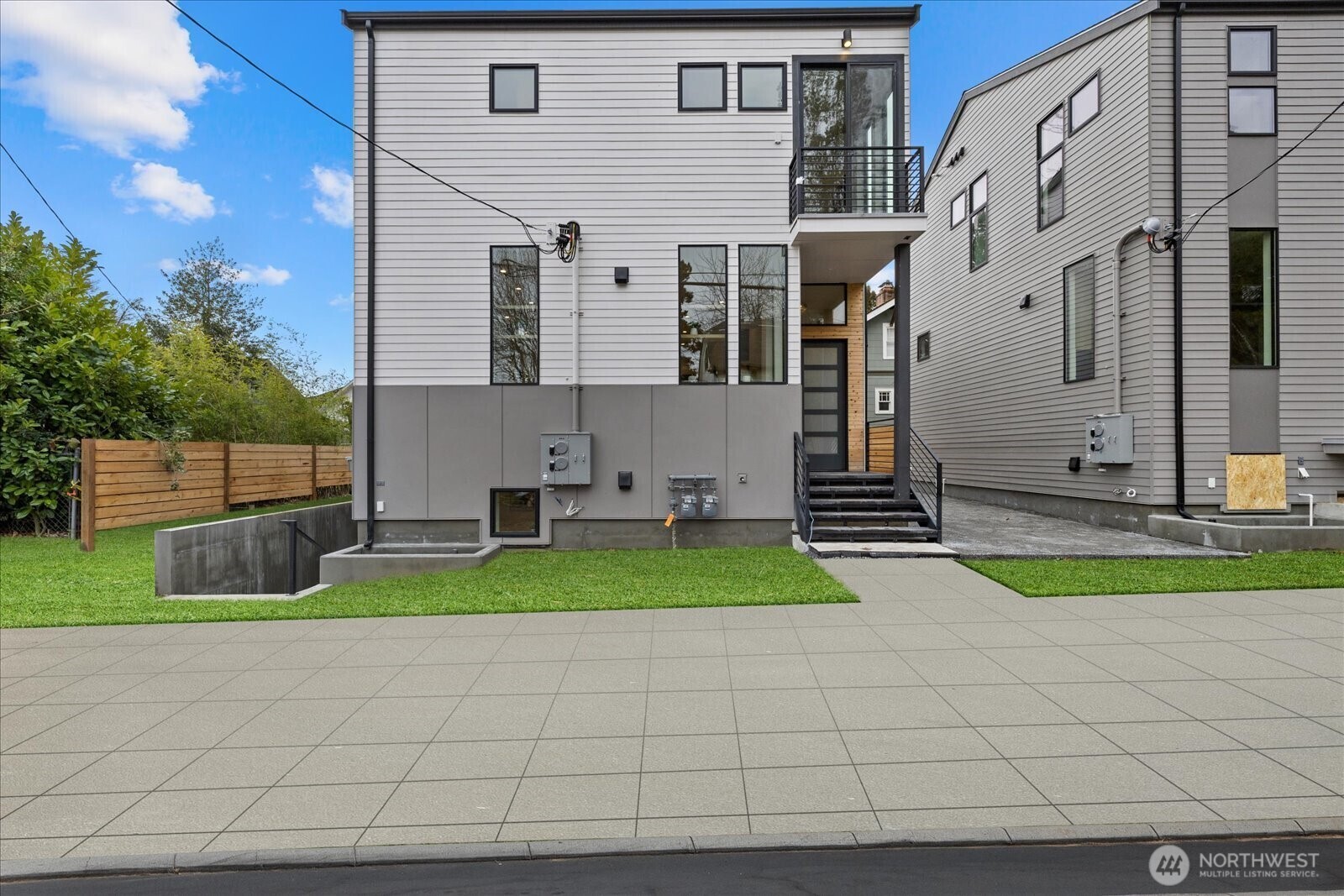 Property Photo: 2405 E Fir Street WA 98122