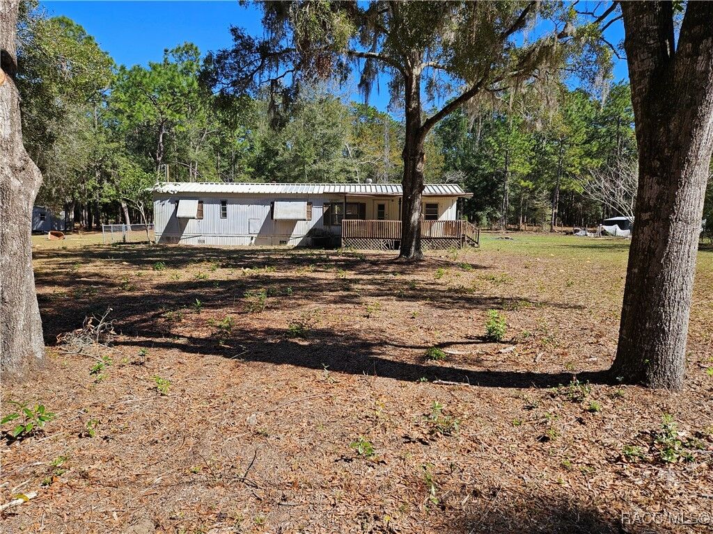 Property Photo: 89 S Scarboro Avenue FL 34461