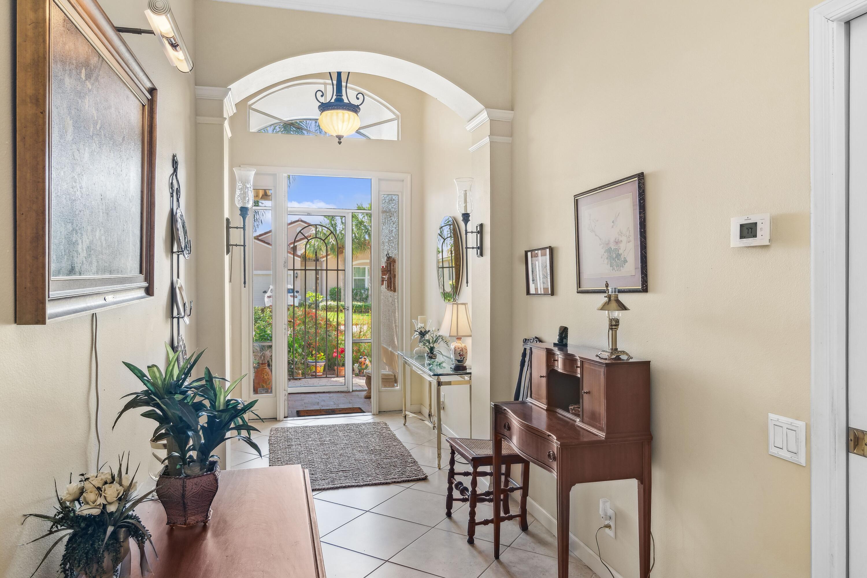 Property Photo: 406 NW Sunview Way FL 34986