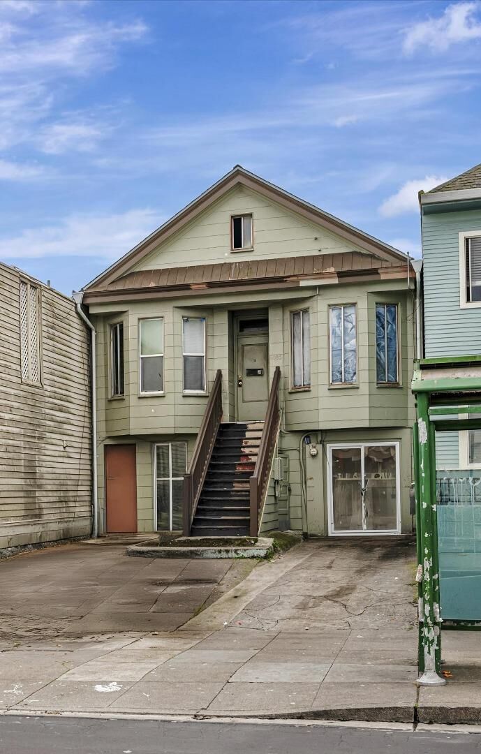 Property Photo: 6085 Mission Street CA 94014