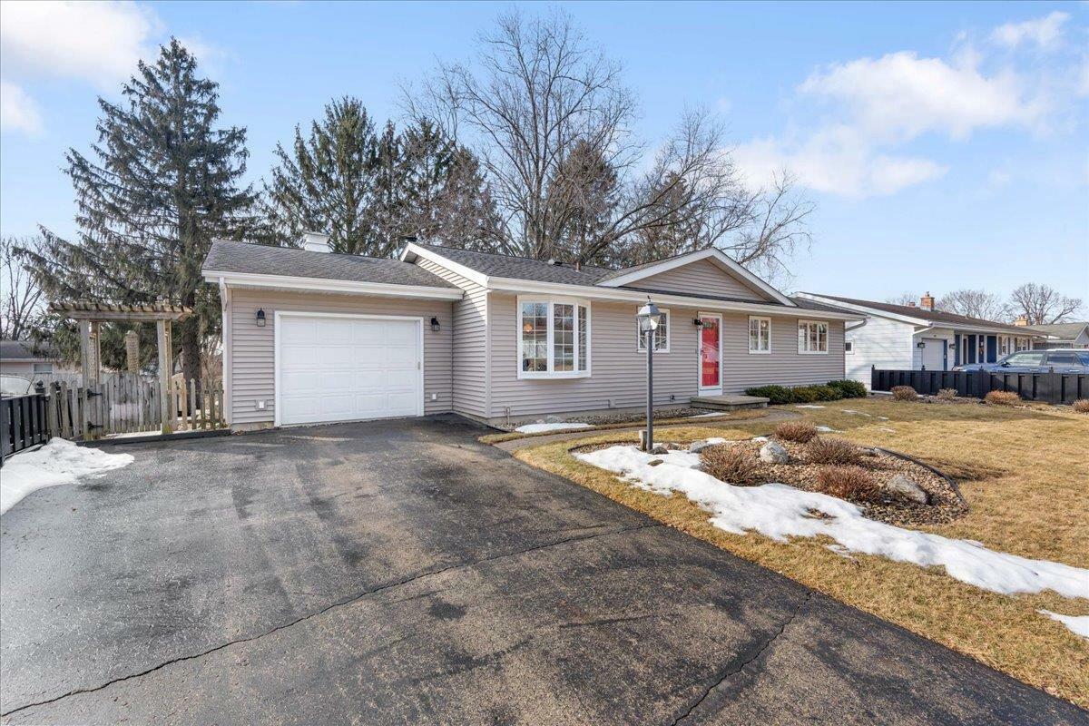 Property Photo:  5013 Camilla Road  WI 53716 