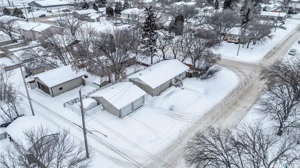 Property Photo:  117 Dunlop Street  SK S7N 2B6 