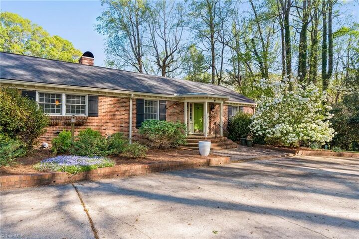 1511 Crestlin Drive  High Point NC 27262 photo