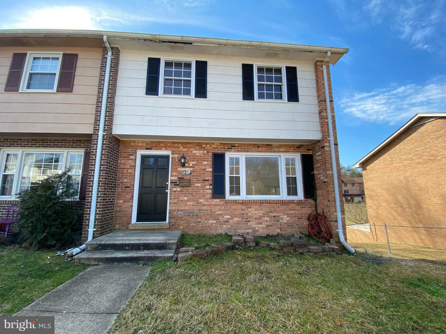 Property Photo:  231 Overlook Court  VA 22405 