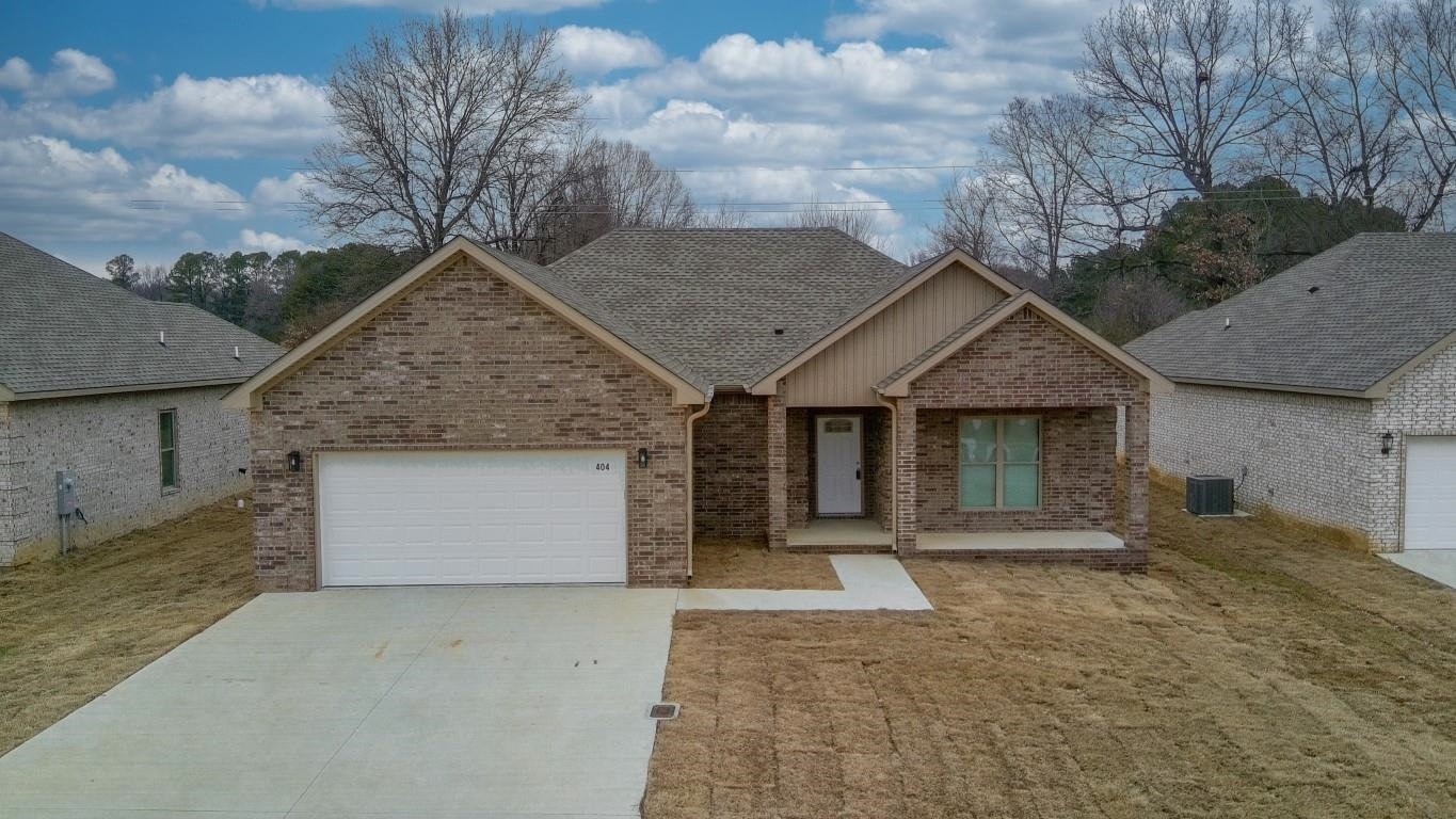 Property Photo: 404 Everett Lane AR 72401