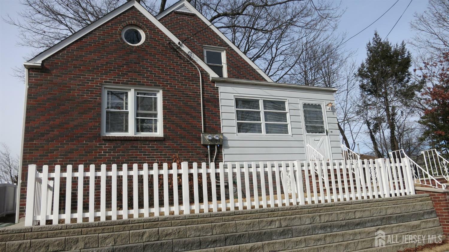 Property Photo:  13 Union Street  NJ 08872 