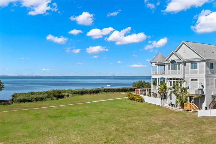 Property Photo:  606 Indiana Avenue  FL 34681 