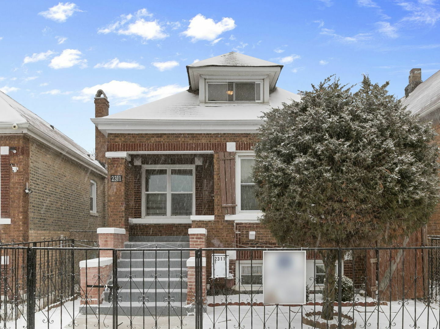 Property Photo:  2311 S Hamlin Avenue  IL 60623 