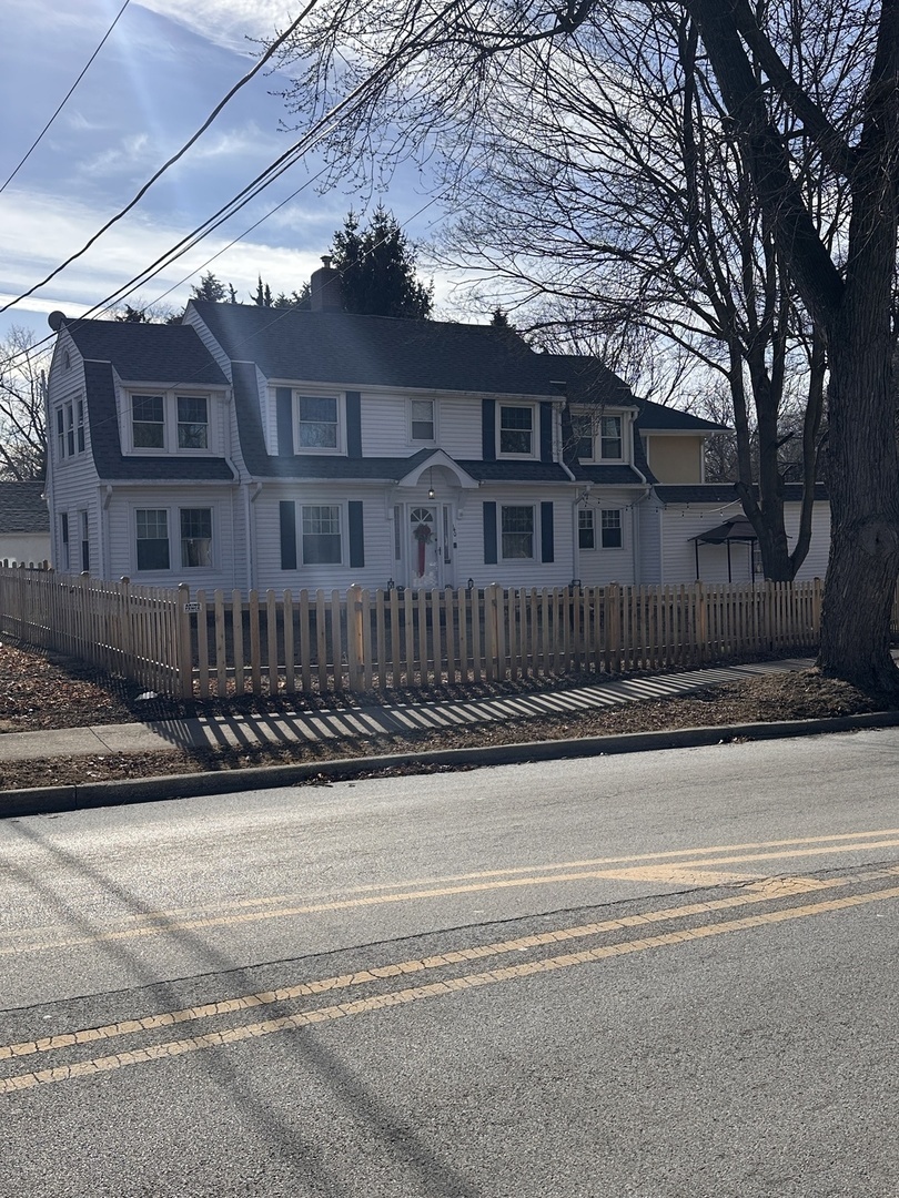 Property Photo:  140 Augusta Avenue  IL 60115 