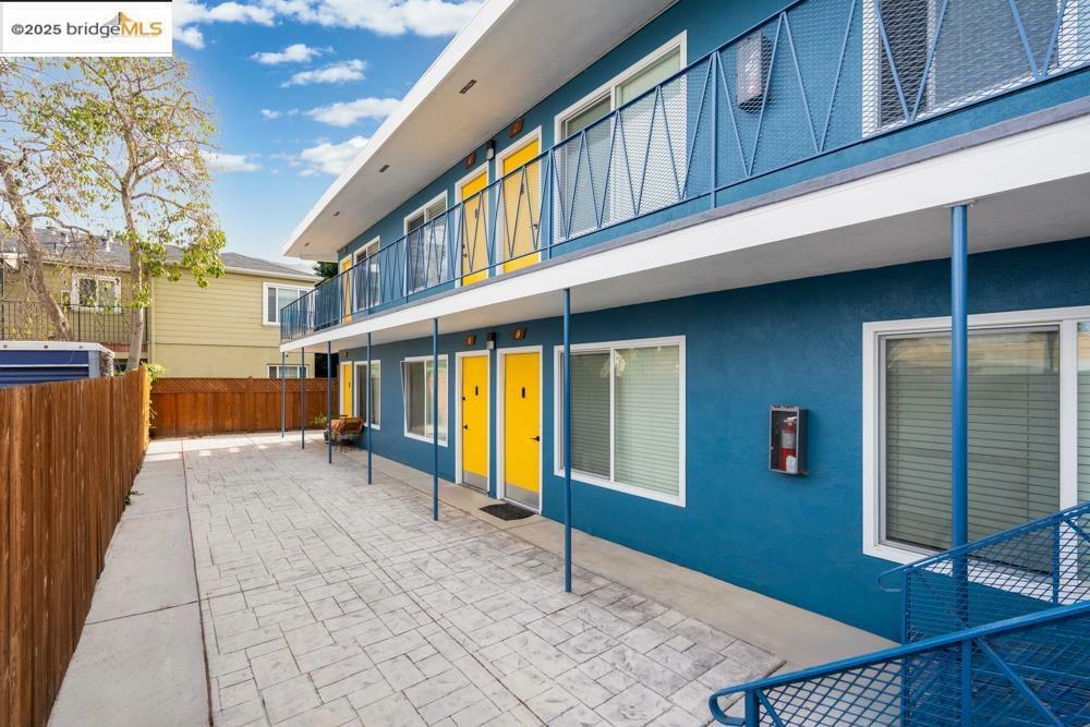 Property Photo:  605 San Pablo Ave  CA 94706 