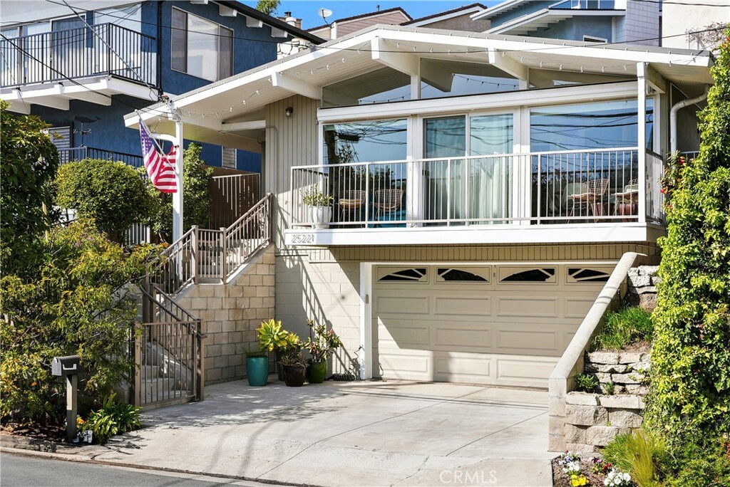 Property Photo: 25221 La Cresta Drive CA 92629