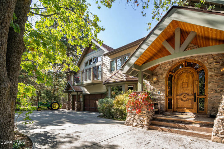 Property Photo:  32310 Hummingbird Court  CA 92382 