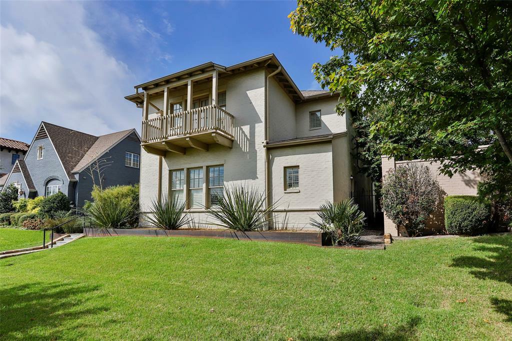 Property Photo:  2516 Sandage Avenue  TX 76109 