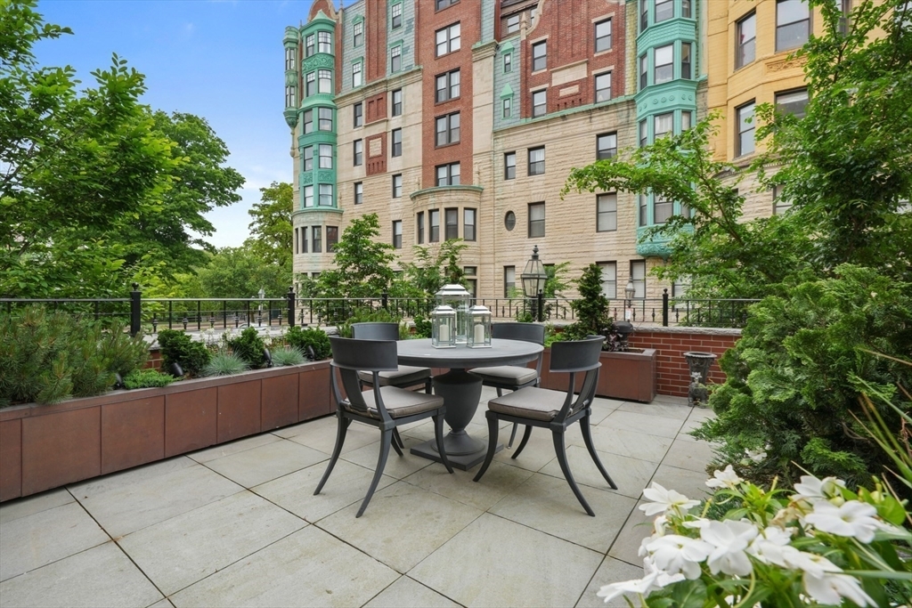 Property Photo: 409-411 Commonwealth Ave B MA 02115