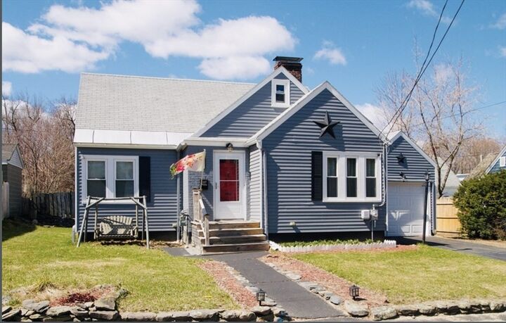 Property Photo: 298 Clarendon St MA 01420