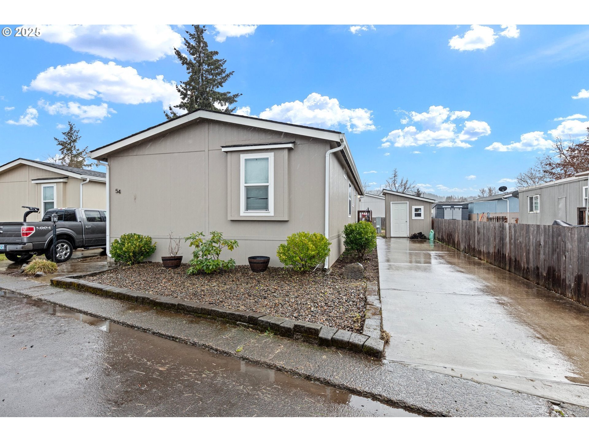 Property Photo: 1415 S Bertelsen Rd 54 OR 97402